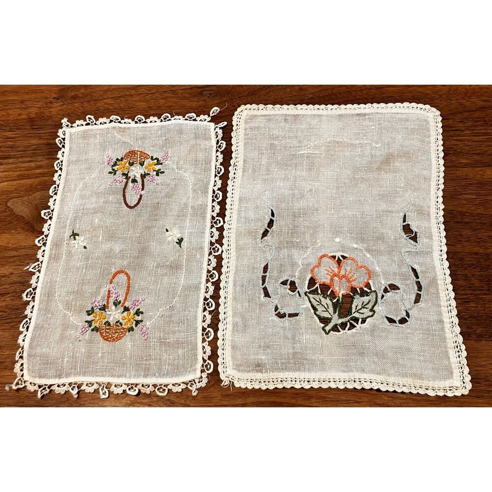 VTG Linen Hankie Set, Embroidered, Lace, Floral, Handmade, Beige, Decorative